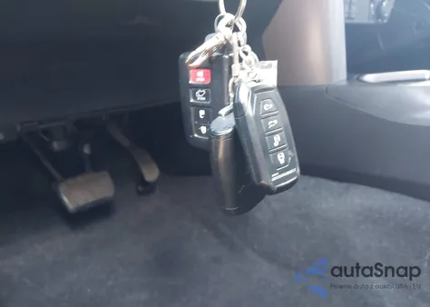 2018 Toyota Rav4 Limited из США, поврежденный, VIN 2T3DFREV1JW713009